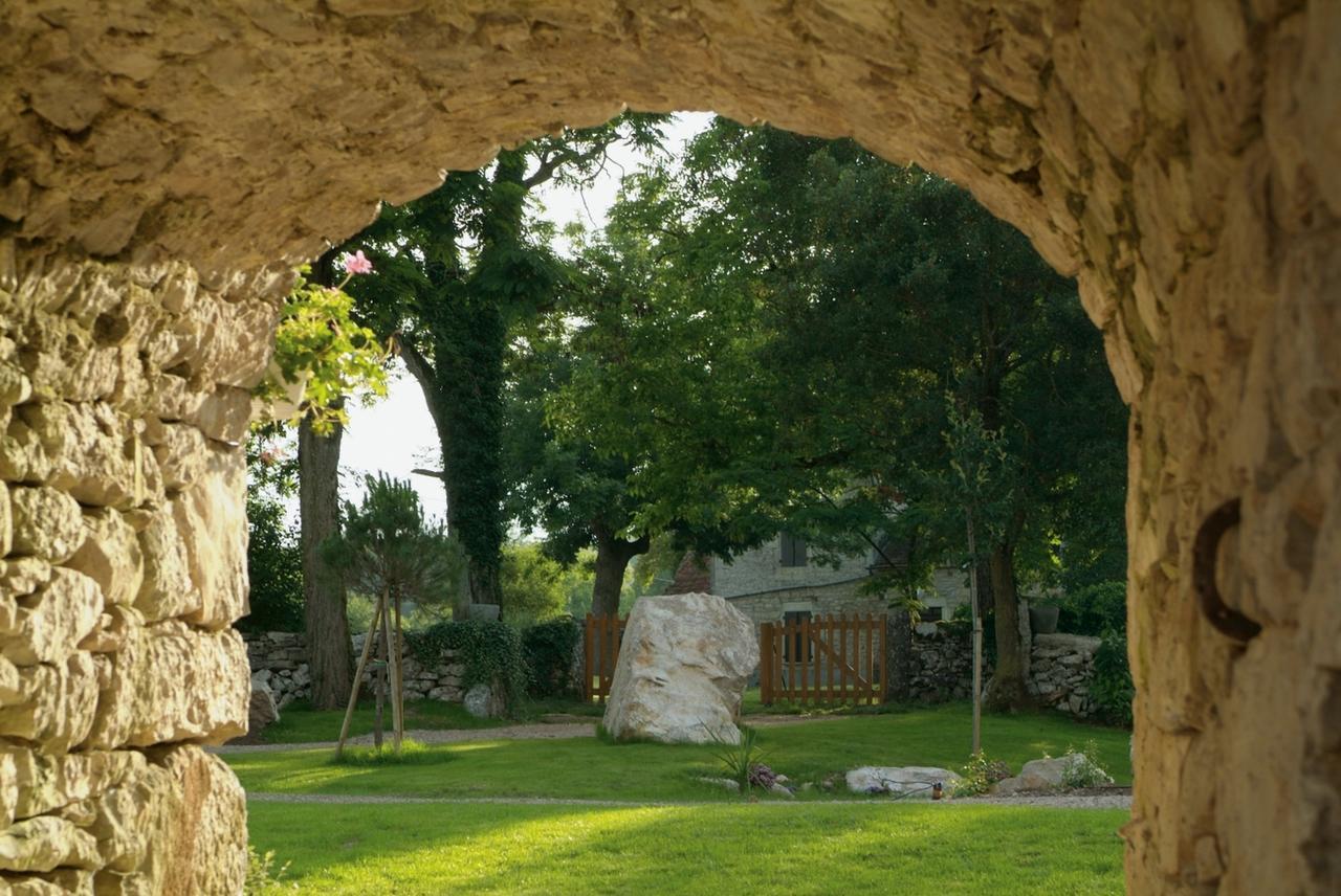 Chambres Et Jardin De Pierres Espédaillac 外观 照片